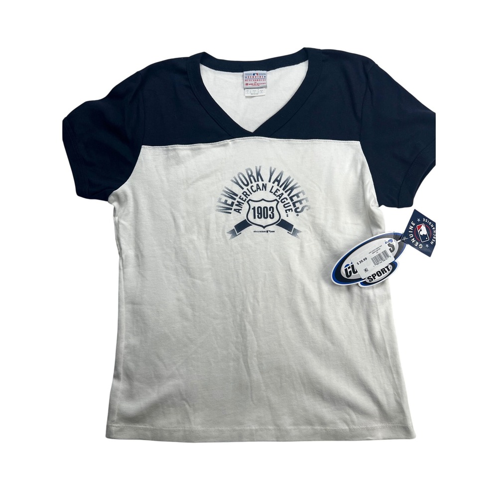 NWT New York Yankees 5th & Ocean‎ V-Neck Graphic T-Shirt Navy White L Streetwear